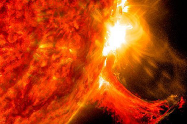 Cơ quan Khí quyển và đại dương Quốc gia Mỹ (NOAA) đã xếp nó cụ thể hơn là loại M.96, có nghĩa là không còn quá xa để trở thành loại mạnh nhất X-class.