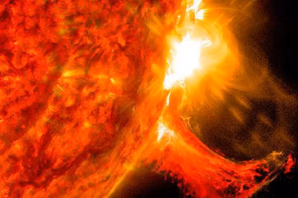 Cơ quan Khí quyển và đại dương Quốc gia Mỹ (NOAA) đã xếp nó cụ thể hơn là loại M.96, có nghĩa là không còn quá xa để trở thành loại mạnh nhất X-class.