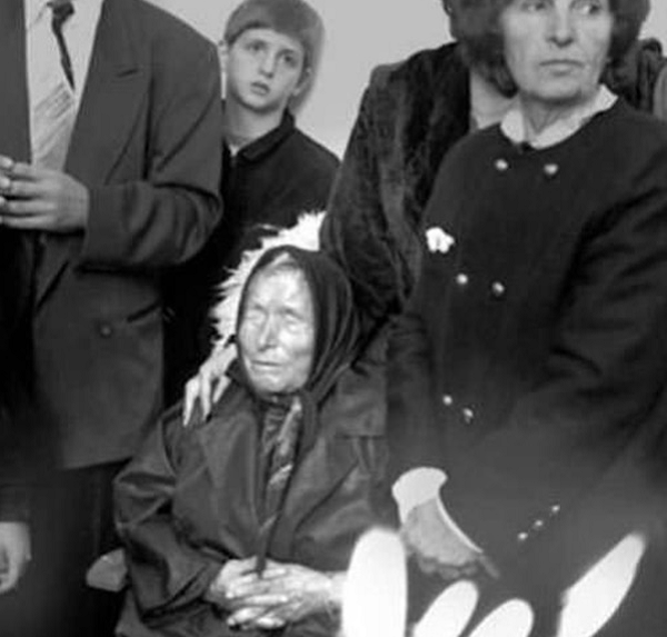 Năm 2100: Mặt Trời nhân tạo chiếu sáng phần Trái Đất chìm trong bóng tối (điều này cũng đang dần khả thi, bởi các nhà khoa học đang tìm cách tạo ra Mặt Trời nhân tạo nhờ công nghệ hạt nhân). Năm 2084: Tự nhiên được tái sinh (chưa ai chắc chắn điều này nghĩa là gì).