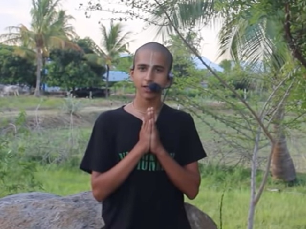 Abhigya cũng nhắc lại nhắc lại một hiện tượng chiêm tinh đã xuất hiện vào ngày 10/12/2021 gọi là "kal sarpa yoga". Hiện tượng này là mặt trời, mặt trăng, sao Hỏa, sao Kim, sao Mộc, sao Thổ và sao Thủy sẽ nối thành một đường với nhau - tạo thành hiện tượng "7 chòm sao nối một đường".