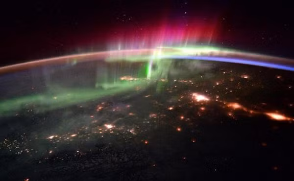 Biên niên sử tre ghi chép lại lịch sử Trung Quốc "thời kỳ huyền thoại", khoảng năm 2400 trước Công Nguyên cho đến năm 299 trước Công Nguyên.