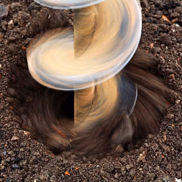 Như vậy, việc lấy mẫu nhiệt bên trong lòng đất cũng như tham vọng khám phá bí mật về một "thế giới khác" của các nhà khoa học Liên Xô đành phải bỏ giữa chừng. Bí ẩn này chưa được hiểu thấu, các nhà địa chất Liên Xô lại chạm phải hàng loạt những điều kỳ bí khác trong lòng đất.