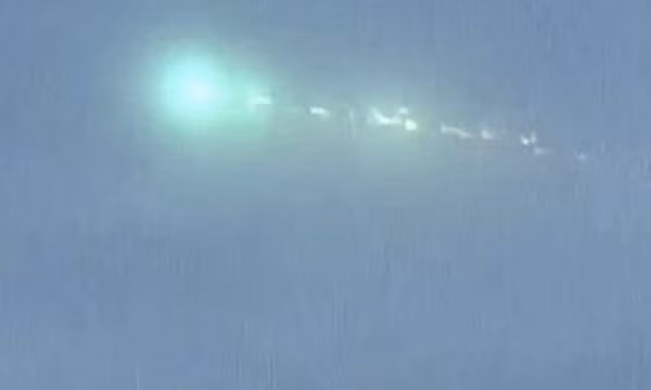 "Đám mây này có thể kéo dài hàng trăm dặm; đó là lý do tại sao nó trông rất lớn", ông McDowell cho biết thêm. Ý kiến này của ông cũng nhận được sự đồng tình của các nhà khoa học.