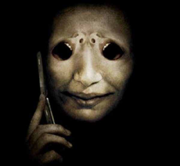 Hiện cặp đôi rất hoang mang và không thể đưa ra lý giải nào ngoài việc cho rằng "một thế lực bí ẩn nào đó" đã gửi các tin nhắn và phương trình khó hiểu trên điện thoại của người đàn ông.