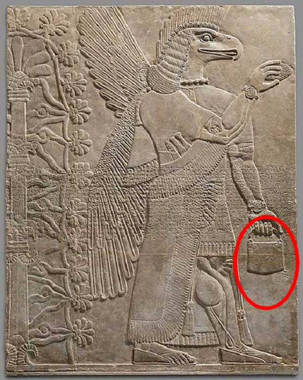 Chúng cũng đã được phát hiện trên các bức chạm khắc ở Indonesia. Những người theo thuyết âm mưu cho rằng chúng được mang trở về thời đó bởi những người du hành thời gian từ tương lai.