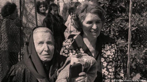 Các nhà nghiên cứu về những lời tiên tri của Vanga cho rằng bà đã đưa ra 6 lời tiên tri đáng sợ cho năm 2022. Dù thế giới vừa trải qua một năm 2021 đầy thách thức, những dự báo của bà Vanga cho năm tới có vẻ còn u ám hơn.