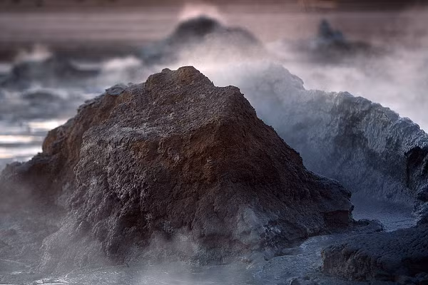 Theo các nhà khoa học, 85.000 trận động đất lớn nhỏ từ tháng 8-2020 đến nay khiến Trái đất rung chuyển đã được ghi nhận mà không rõ nguyên nhân.