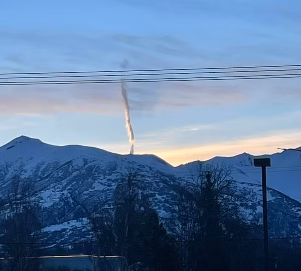 Nhà chức trách địa phương đã thừa nhận đám mây là một "cảnh tượng khí quyển độc đáo". Họ đã cử một đội cứu hộ bao gồm quân đội bang Alaska và nhân viên trung tâm điều phối cứu hộ bang đến khu vực núi Lazy nhưng họ không phát hiện ra điều gì khả nghi.