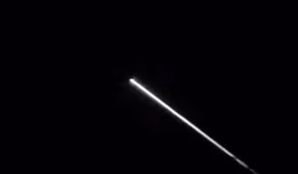 Các phi hành gia bao gồm Shane Kimbrough và Megan McArthur của Cơ quan hàng không vũ trụ Mỹ NASA, cùng với Thomas Pesquet của Cơ quan Vũ trụ Châu Âu và phi hành gia Akihiko Hoshide của Cơ quan Khám phá Vũ trụ Nhật Bản.