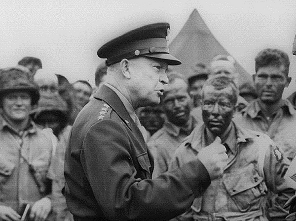 Hiệp định ước định rằng những người ngoài hành tinh sẽ không can thiệp vào sự vụ của chúng ta và chúng ta cũng không can thiệp vào việc của họ. Sự hiện diện của họ trên Trái đất sẽ được giữ bí mật. Họ có thể thường xuyên bắt cóc con người nhằm phục vụ mục đích y học và phát triển miễn là không hại những người đó. Yêu cầu của họ là con người phải tháo dỡ và tiêu hủy các kho vũ khí hạt nhân. Tuy nhiên, theo quan điểm này, Tổng thống Eisenhower đã bác bỏ đề nghị của họ.