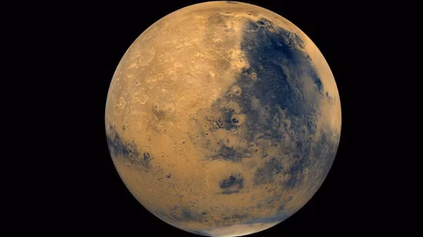 Sau đó, họ giám sát ảnh hưởng của perchlorate trong tình trạng này lên một chất gây ô nhiễm thông thường được tìm thấy trên tàu vũ trụ Bacillus subtilis. Trong điều kiện tương tự như đất sao Hỏa, các tế bào chết trong vòng vài phút khi các perchlorate được kích hoạt.