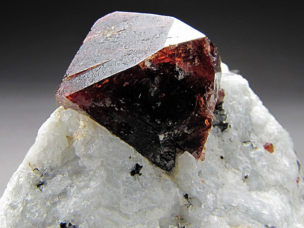 Những viên đá này mang đến cơ hội hiếm có để các nhà khoa học có thể quay ngược lại đến tận Liên đại Hỏa Thành (Thái Viễn Cổ, từ khi Trái Đất hình thành đến 3,8 tỉ năm trước) và vài trăm triệu năm đầu của Liên Đại Thái Cổ.