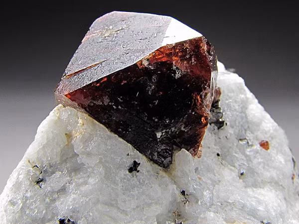 Những viên đá này mang đến cơ hội hiếm có để các nhà khoa học có thể quay ngược lại đến tận Liên đại Hỏa Thành (Thái Viễn Cổ, từ khi Trái Đất hình thành đến 3,8 tỉ năm trước) và vài trăm triệu năm đầu của Liên Đại Thái Cổ.