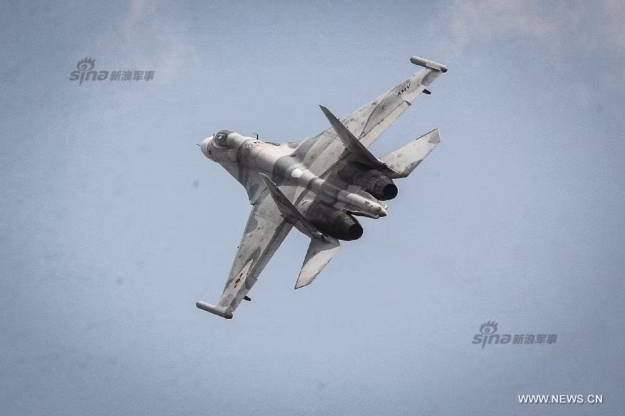 Tiêm kích đa năng Su-30MK2 của Không quân Venezuela tham gia tập trận. Đây được xem là mẫu tiêm kích mạnh nhất, hiện đại nhất của Venezuela.