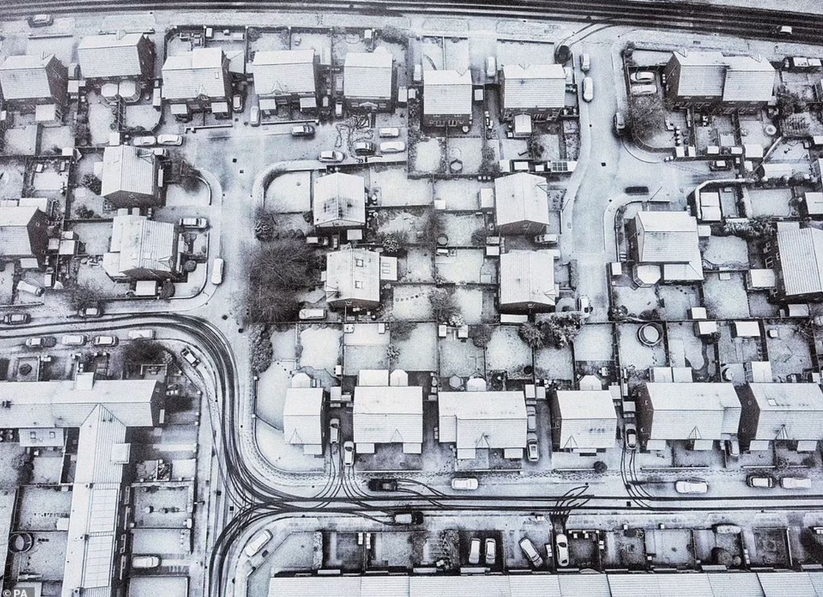 Tuyet phu trang Anh Quoc trong dot lanh ky luc