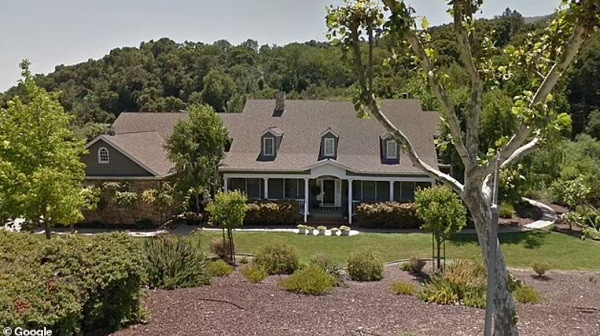 Can ho trieu USD noi me to chuc tiec 18+ cho con trai 15 tuoi-Hinh-2