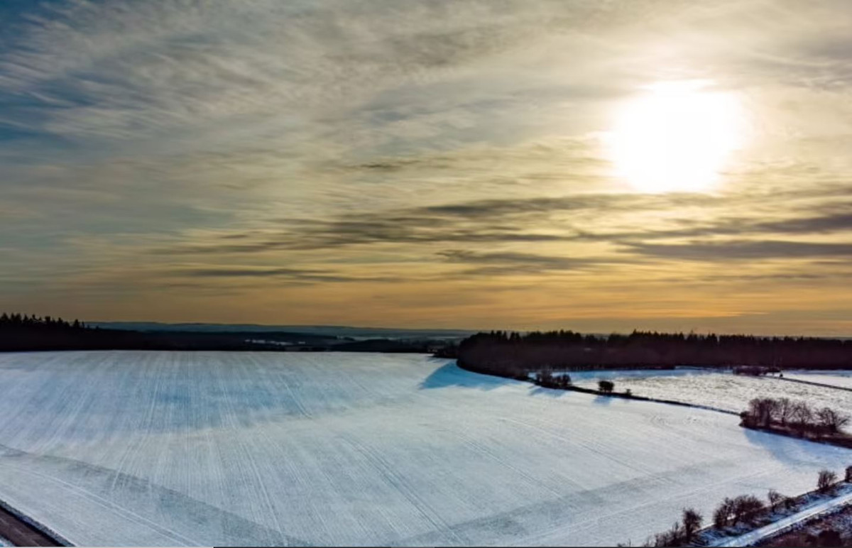 Không có cảnh tượng nào yên bình hơn những đỉnh đồi và cánh đồng phủ đầy tuyết trắng ở Ridgeway.
