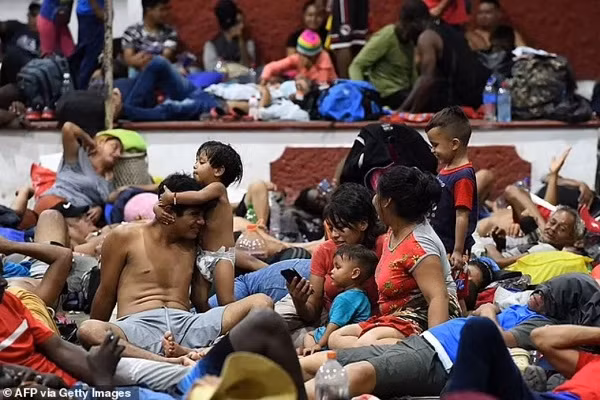 Bien nguoi nhap cu chuan bi vuot bien cong khai vao My!-Hinh-2