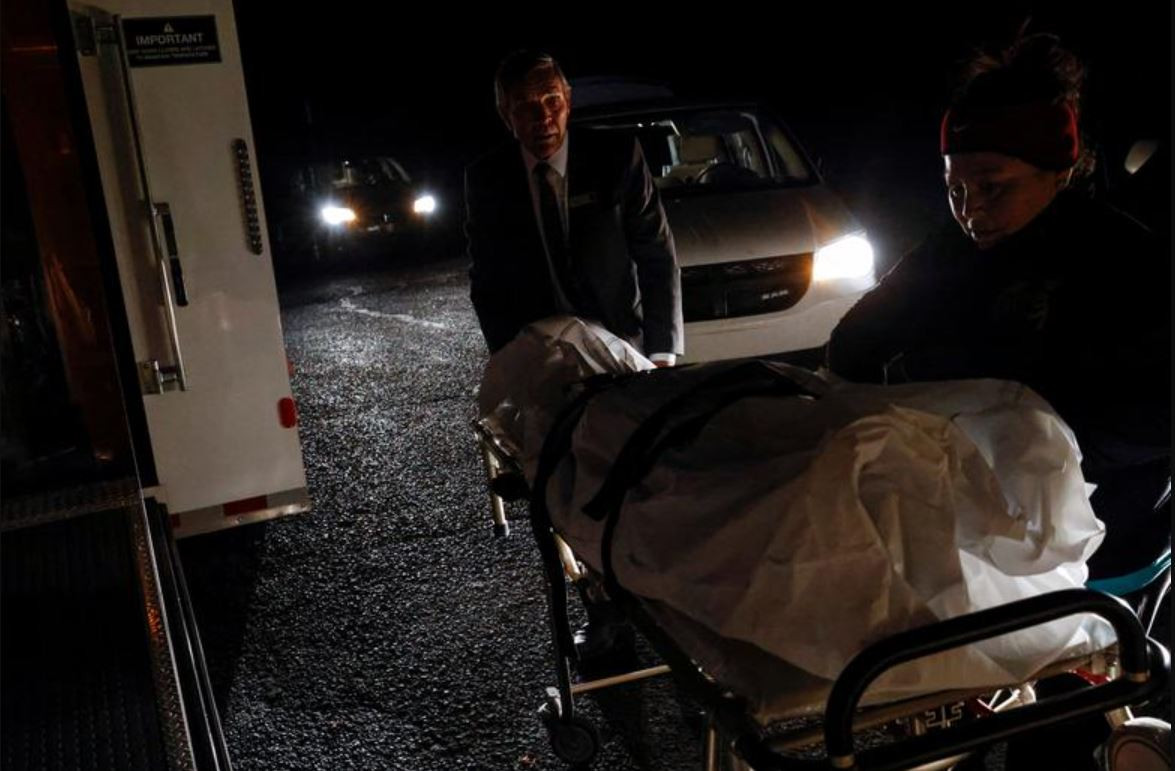 Hiện số lượng thi thể ở nhà tang lễ của ông Ferrari đã cao gấp 3 lần so với bình thường. Hơn một nửa trong số đó là người tử vong vì COVID-19.