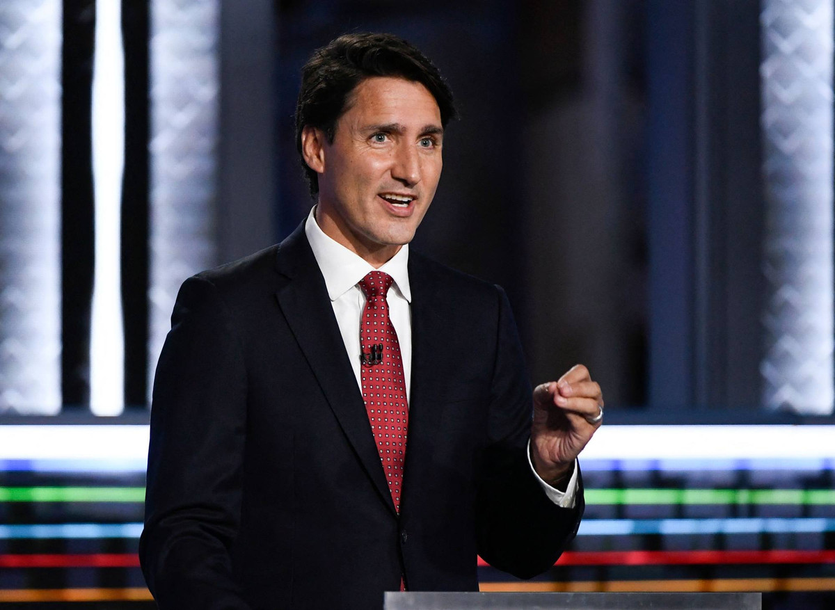 Ông Justin Trudeau chính thức trở thành Thủ tướng thứ 23 của Canada vào ngày 4/11/2015, và cho đến hiện tại nhận mức lương từ 146.000 - 365.000 USD. Thủ tưởng Canada đang sống trong dinh thự có tên gọi Rideau Cottage gồm 22 phòng, nằm trong khuôn viên của Rideau Hall ở Ottawa.