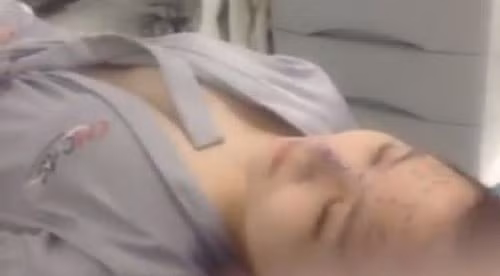 Con ac mong bi quay len luc thay do cua cac sao-Hinh-2