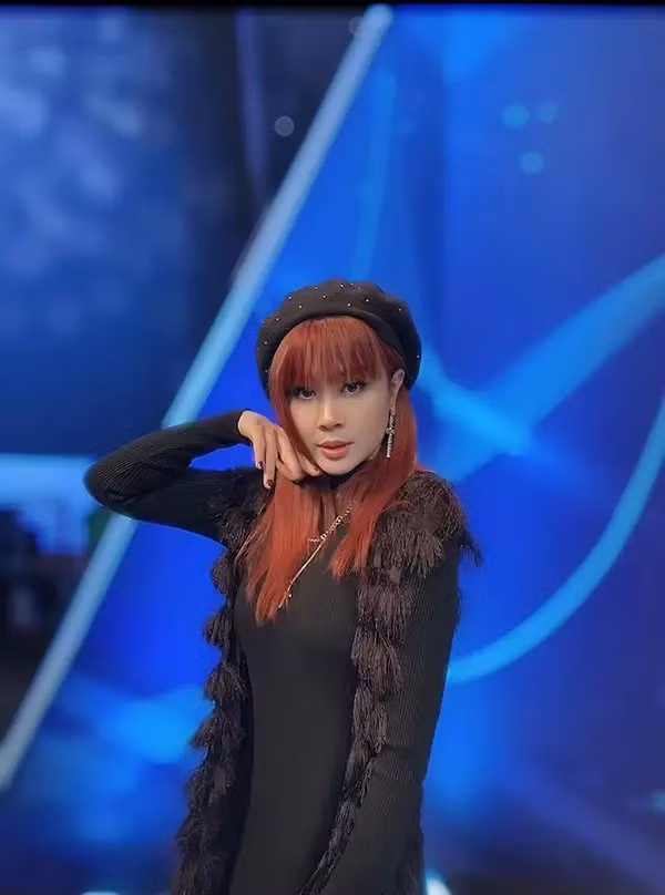 Luu Thien Huong ra sao sau nua nam to dong nghiep 'nem dien thoai'?-Hinh-4