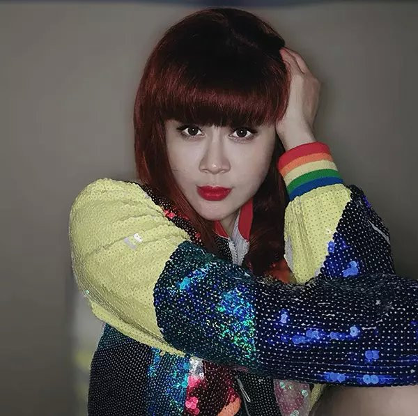 Luu Thien Huong ra sao sau nua nam to dong nghiep 'nem dien thoai'?