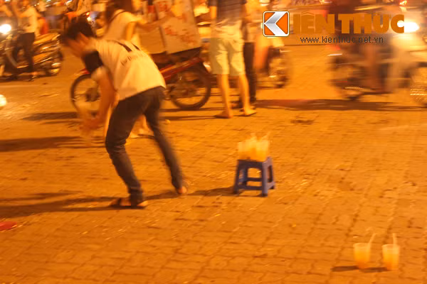 Cảnh tượng rất hỗn loạn.