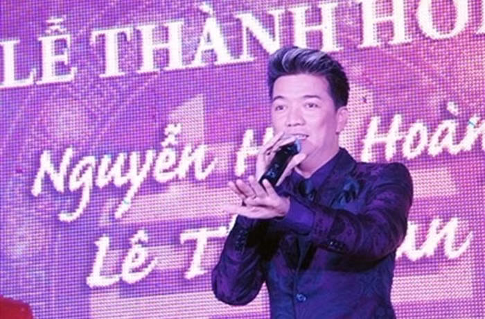 Không chỉ được biết đến là một nữ thương gia có tiếng trong việc buôn bán đa ngành liên quốc gia, đại gia Liễu còn có quan hệ thân thiết với hàng loạt những tên tuổi lớn trong làng giải trí Việt.