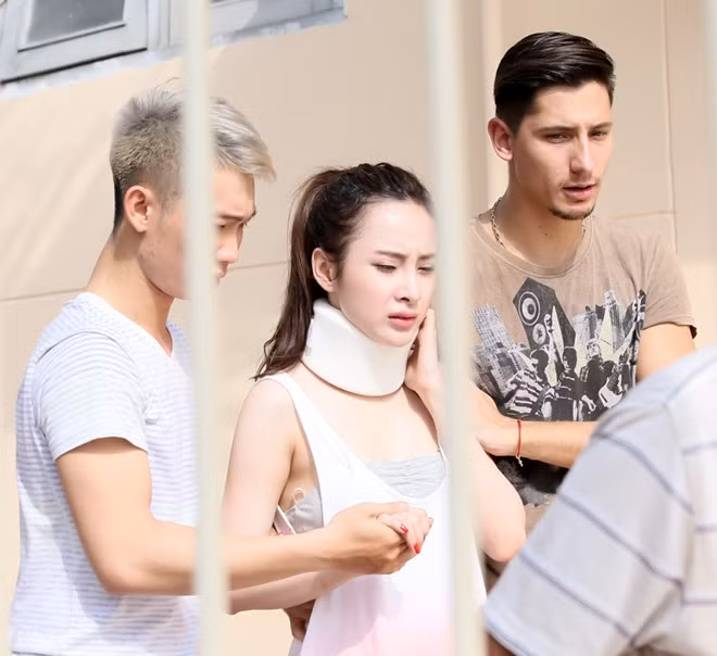 Nữ diễn viên Tiểu thư đi học thừa nhận chủ quan trong việc giữ gìn sức khỏe. Gần đây, do cường độ tập luyện cao, cô bỏ bê ăn uống nên trong lúc nhảy không giữ được thăng bằng, trượt tay, đập đầu xuống đất.