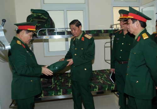 Bo Quoc phong Viet Nam tang cuong chong ret cho bo doi