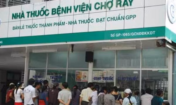 Doanh nghiep duoc to BV Cho Ray o ep de duoc “lai qua“?