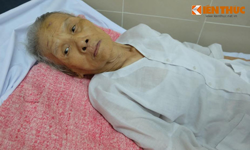 Cụ bà 92 tuỏi bị con trai dánh duỏi ra khỏi nhà