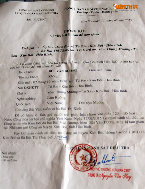 Hoa Binh: Vi sao 200 nguoi dan quay tru so UBND huyen?-Hinh-4