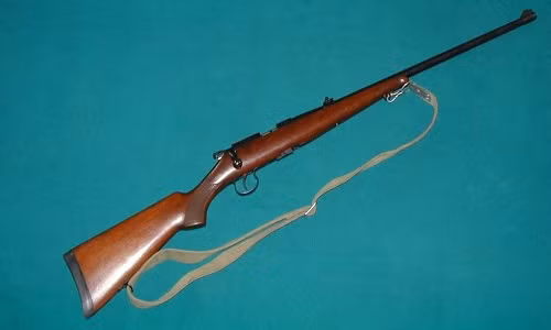 Truy tìm dói tuọng dùng súng bán nguòi trong dem ỏ Hà Nọi