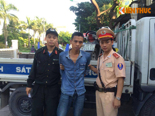 Trọm xe chua kịp tieu thụ da bị cảnh sát tóm