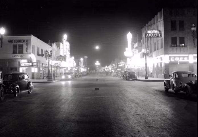 Theo ATI, ban đầu là một thị trấn sa mạc bụi bặm, Las Vegas nhanh chóng phát triển thành sân chơi dành cho người lớn vào những năm 1940. (Nguồn ảnh: ATI)