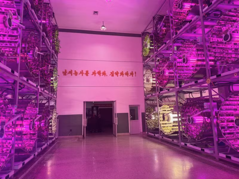 Kinh ngac dien mao khang trang, hien dai cua thu do Trieu Tien-Hinh-9