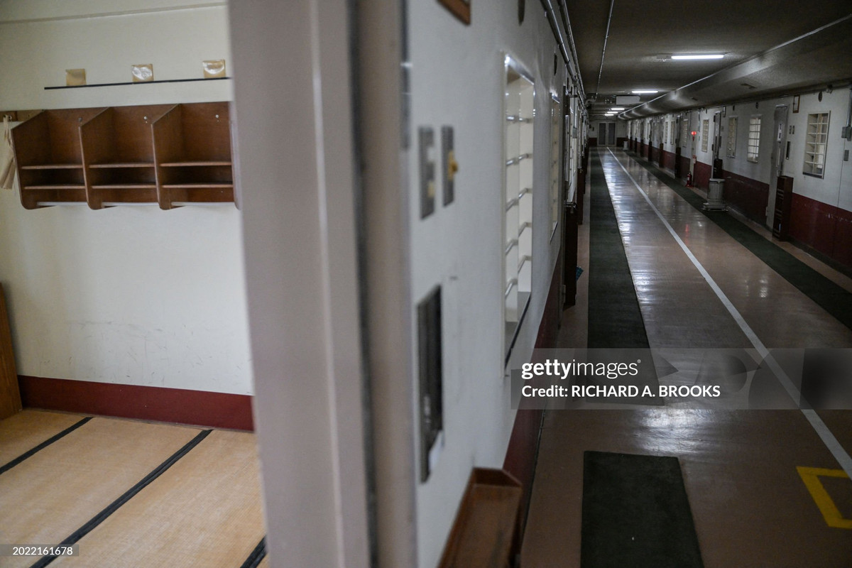 22% tù nhân trên 65 tuổi và các tù nhân trẻ tuổi được cấp bằng để chăm sóc cho họ. Ảnh: Getty.