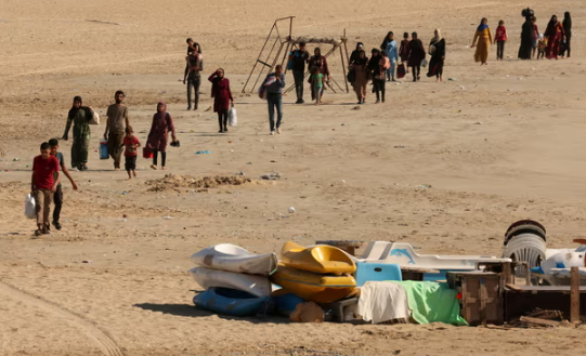 Hàng nghìn người dân Lebanon đã sơ tán khỏi miền nam. Chính phủ đã ra lệnh đóng cửa các trường học và đại học trên khắp cả nước vào 24/9 và bắt đầu chuẩn bị nơi trú ẩn cho những người phải di dời.