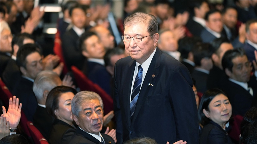 Trong cuộc sống đời thường, ông Ishiba Shigeru có sở thích đọc sách và từng đọc ba cuốn sách mỗi ngày. Ảnh: Pool.