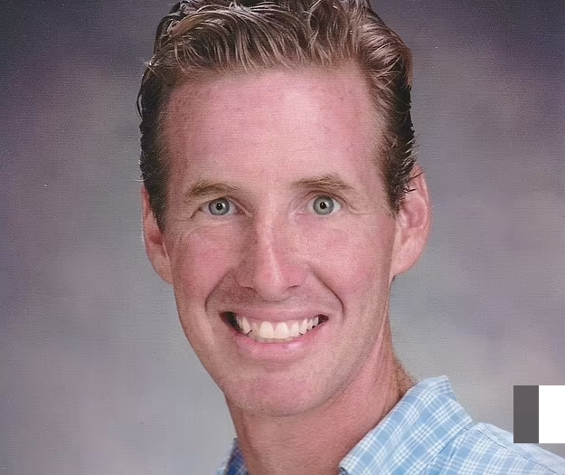 Cảnh sát trưởng quận Martin William D. Snyder cho biết: "Khi bị bắt, Routh không biểu lộ nhiều cảm xúc, tương đối bình tĩnh và không bao giờ hỏi lý do tại sao anh ta lại bị bắt giữ".