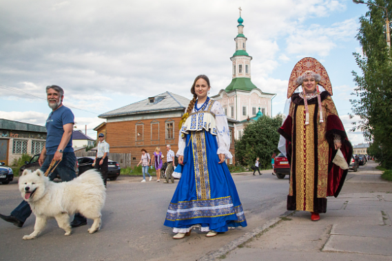 Totma nằm trên một con sông cùng tên, là nơi có cảnh đẹp như tranh vẽ.