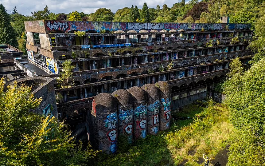 Daily Mail đưa tin, chủng viện St Peter được mở cửa lần đầu tiên vào năm 1966 và là nơi những thanh niên được gửi đến để đào tạo thành linh mục trước khi gia nhập Giáo hội Công giáo La Mã. (Nguồn ảnh: Daily Mail)