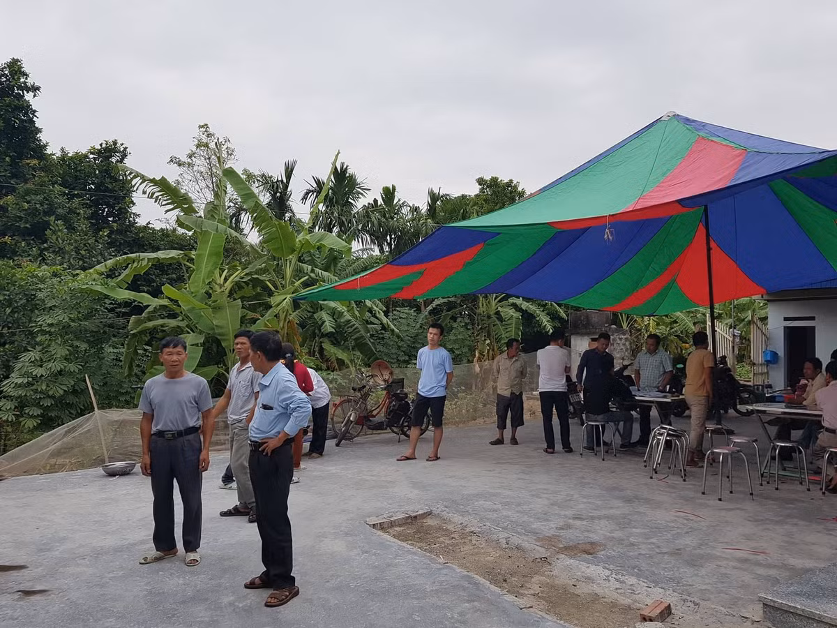 Thanh nien Hai Phong bi chem chet vi di giai quyet mau thuan giup ban