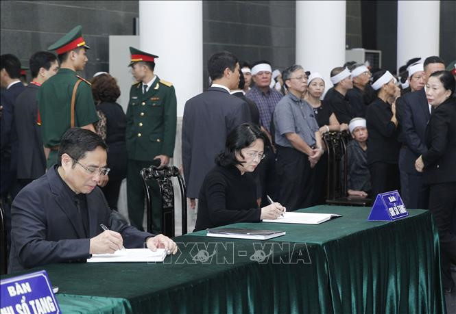 Xuc dong loi ghi so tang vieng nguyen Tong Bi thu Do Muoi-Hinh-7