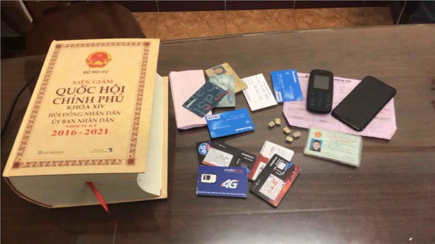 Bat them doi tuong nhan tin de doa, tong tien Dai bieu Quoc hoi-Hinh-3