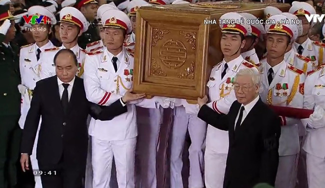 Loi dieu van xuc dong tien biet nguyen Tong Bi thu Do Muoi ve noi an nghi-Hinh-3