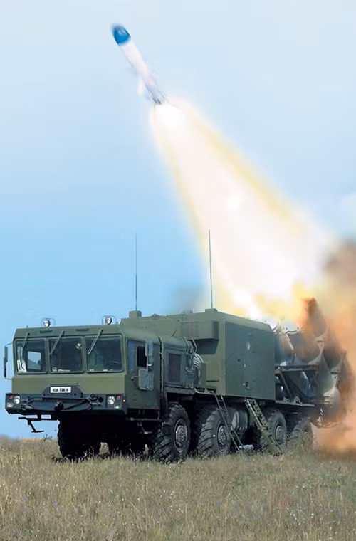 Tổ hợp tên lửa phòng thủ bờ biển Bal-E (NATO định danh là SSC-6 Sennight) được thiết kế để bảo vệ các căn cứ hải quân, các mục tiêu và hạ tầng trên bờ, bảo vệ bờ biển (trải dài đến 400km) trên những hướng đối phương có thể đổ bộ bằng cách kiểm soát vùng biển chủ quyền và eo biển, phát hiện và tiêu diệt tàu mặt nước ở tầm đến 120 km khi chúng đang tiếp cận bờ, tại các eo biển, các vùng đảo, đảo ngầm...