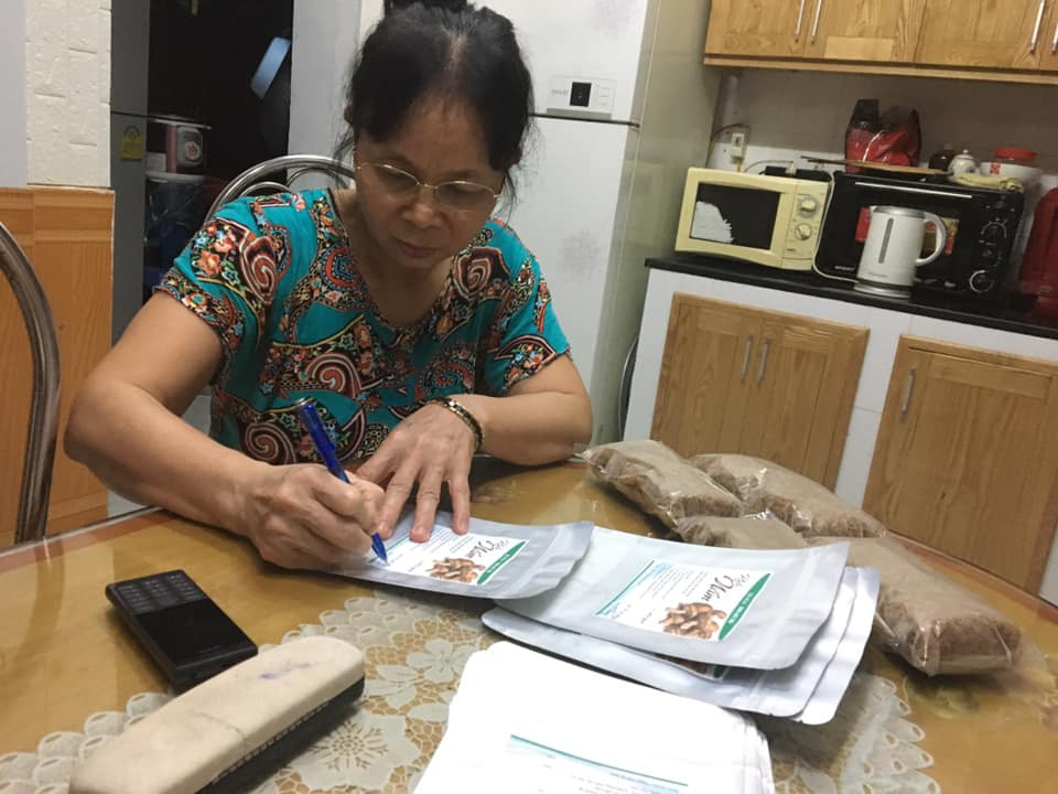 Ba noi tro 62 tuoi thu nhap rung rinh nho lam ruoc nam-Hinh-2